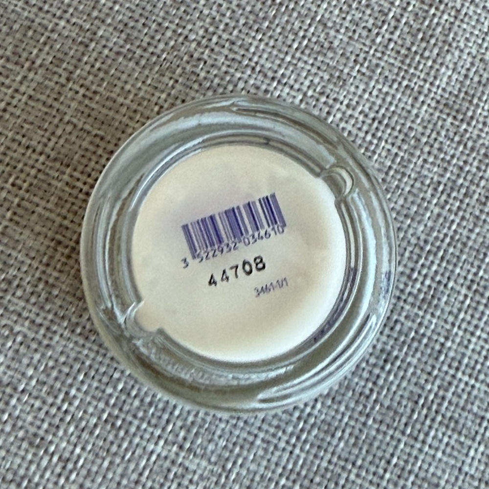Caudalie Vinoperfect Dark Spot Niacinamide Moisturizer 15 ml/0.5 floz - Picture 2 of 3